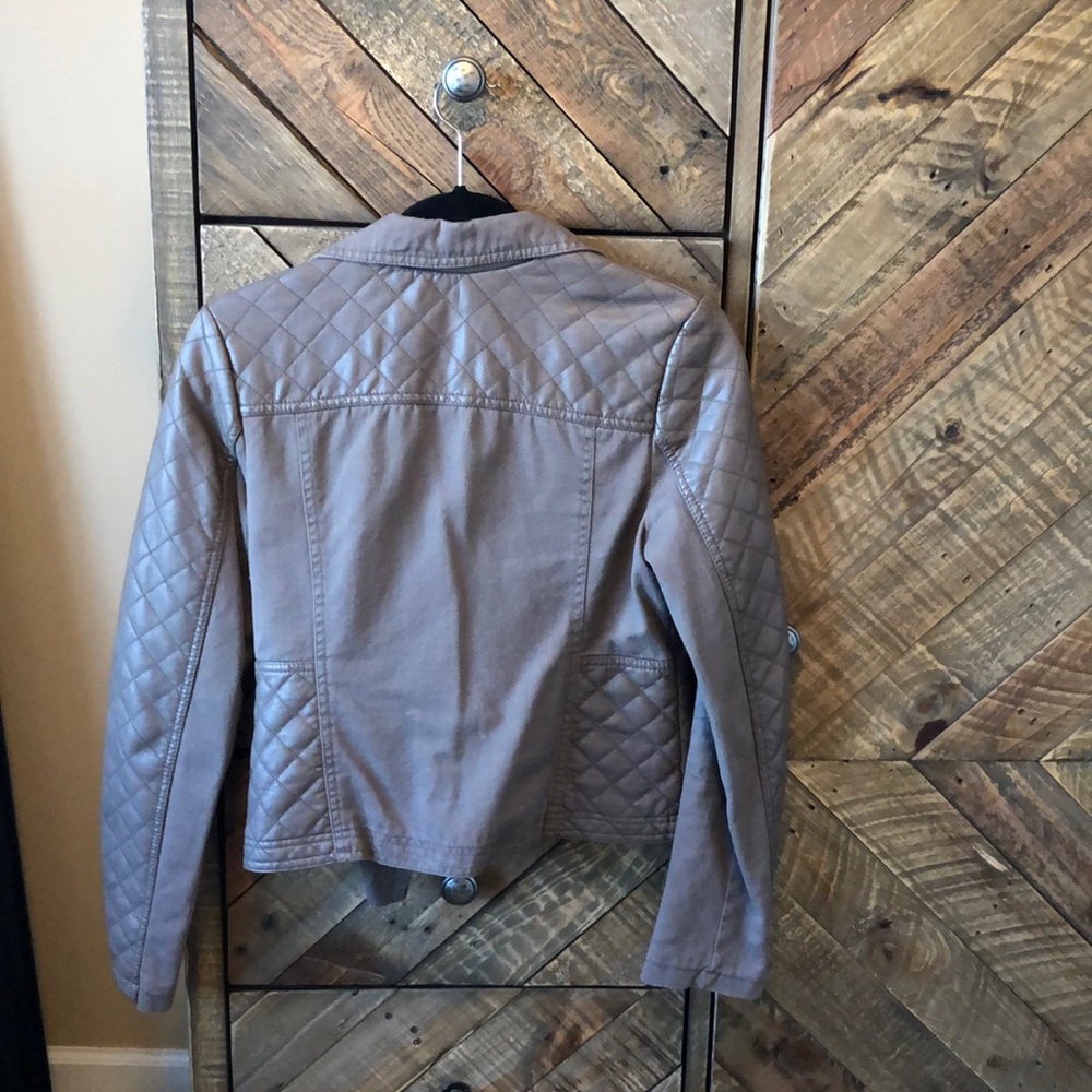 Light Jacket - Picture 2 of 3